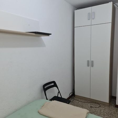Piso Habitacion Барселона Экстерьер фото